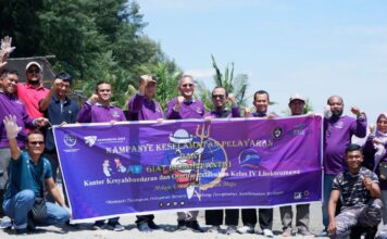 Lanal Lhokseumawe dan KSOP Kampanyekan Keselamatan Pelayanan dan Bersih Pantai
