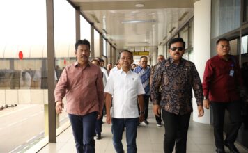 Kepala BP Batam Sambut Kunjungan Kerja Menteri Investasi dan Menteri ATR di Bandara Hang Nadim