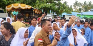 Gubernur Ansar Beri Motivasi Siswa-Siswi SMAN 1 Kundur, Karimun
