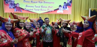 Gubernur Ansar Hadiri Pengukuhan PSMM Tanjungpinang 2023-2027