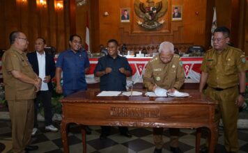 Bupati Asahan Hadir Rapat Paripurna DPRD Terkait Pembahasan Raperda Perubahan APBD Anggaran 2023