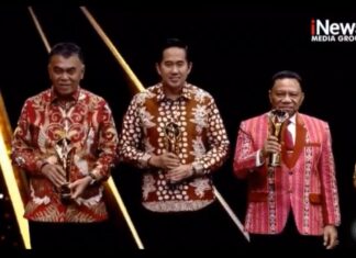 Bupati Natuna Terima Penghargaan Indonesia Award 2023 Kategori Sigap Tangani BencanaÂ