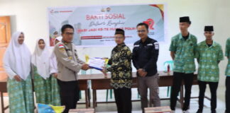 HUT Humas Polri Ke-72, Polres Natuna Sambangi Ponpes Madinatunnajah Serahkan Tali Asih