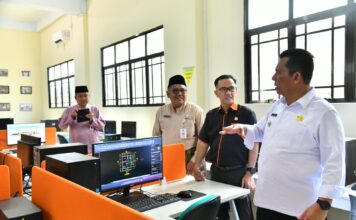 Gubernur Ansar Resmikan 14 Ruang Kelas Baru dan 1 Ruang Praktek Siswa di SMKN 3 Batam