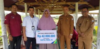 Buruh Bangunan Keluarga KPM PKH Meninggal Dunia, Ahli Waris Terima Santunan Rp42 juta