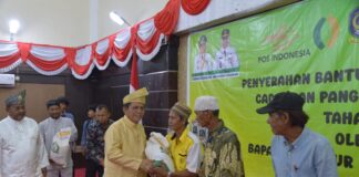 Gubernur Kepri Serahkan Beras Bantuan Pangan Pemerintah Tahap-II Untuk 535 KPM di Karimun