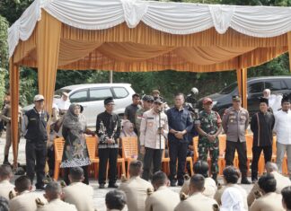 Pimpin Upacara Tabur Bunga Praja Muda IPDN di Lurah Kincia, Ini Pesan Bupati Safaruddin