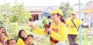 Serahkan Bantuan Beras Hingga Kuis, Cen Sui Lan Serap Aspirasi Peningkatan Jalan dan Drainase Tanjung Riau Batam