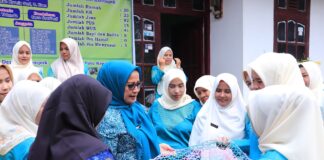Tindaklanjuti Ekspose, Ketua TP PKK Payakumbuh Kunjungi 5 Dasa Wisma