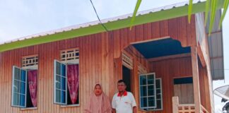 Rumah Menjadi Layak Huni, Penerima BSPS Pulau Bukit Lingga Ucapkan Terimakasih Kepada Cen Sui Lan