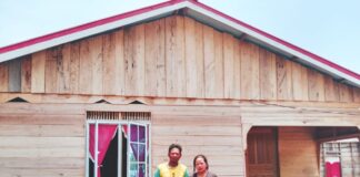 Terharu Rumahnya Menjadi Layak Huni, Warga Desa Laboh Lingga Ucapkan Terimakasih Cen Sui Lan