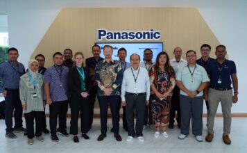 Kunjungan Delegasi Swedia Beserta Perusahaan Asing di Indonesia ke Pabrik Panasonic