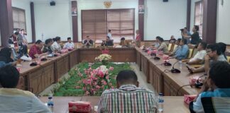 RDP Komisi I DPRD Kota Batam Tentang Konflik Warga Perumahan Namarina dengan Perangkat RW