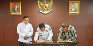 Sukseskan Pilkada 2024, Gubernur Ansar Tandatangani NPHD dengan KPU dan Bawaslu Kepri