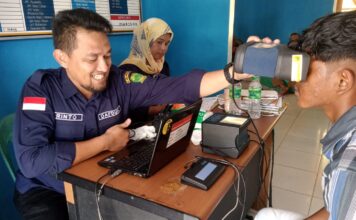 Disdukcapil Lingga Lakukan Jemput Bola Perekaman KTP-El