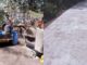 Kerja Nyata Cen Sui Lan, Ubah Jalan Semak Menjadi Beton Desa Mensanak Lingga