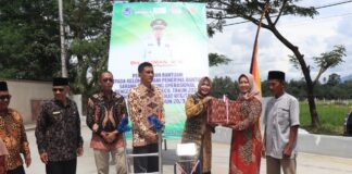 Pemko Payakumbuh Serahkan Bantuan Operasional PPK dan Sertifikat PSAT-PDUK