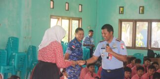 Sosialisasi Penerimaan Prajurit, Danlanud RSA Natuna Ajak Pelajar Bergabung Jadi TNI AU