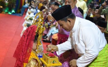 Gubernur Ansar Hadiri Peringatan Hari Jadi Kabupaten Lingga ke-20