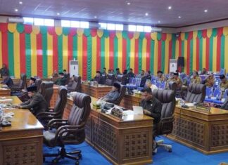 Bupati Lingga Beri Teguran Keras, Absennya Sejumlah Pejabat Eselon dalam Sidang Paripurna RAPBD 2024