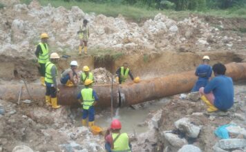 Respon Cepat, BU SPAM BP Batam Perbaiki Pipa 800 di Taman Baloi