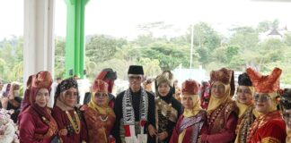 HUT ke-49 Bundo Kanduang 50 Kota Tampilkan Parade Adat Salingka Nagari