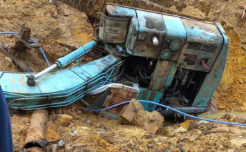 Pipa Saluran Air Patah Tertimpa Ekskavator, Perbaikan Dikebut 24 Jam Nonstop