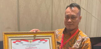 Bupati Lingga Terima Penghargaan Tingkat Implementasi AKIP Tahun 2023