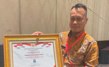 Bupati Lingga Terima Penghargaan Tingkat Implementasi AKIP Tahun 2023