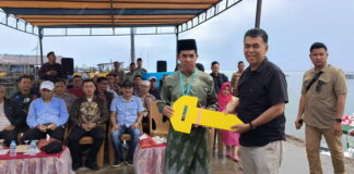 Serahkan Puskel ke Kecamatan Subi, Bupati Natuna Berharap Pelayanan Kesehatan Lebih Baik