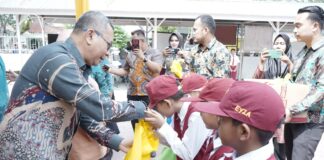 Bupati Asahan Beri 500 Anak Sekolah Dasar Makanan Tambahan Asupan Gizi