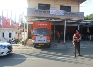 Pengiriman Logistik Pemilu 2024 ke Natuna Tertunda Akibat Cuaca Buruk