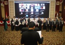 Gubernur Ansar Lantik Pejabat Pendidikan di Kepri Serta Serahkan Tunjangan dan Kenaikan Gaji