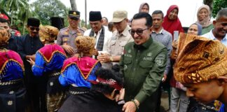 Bupati Eka Putra Apresiasi Panitia Festival Silek Baluluak Balanyah di Lubuak Jantan