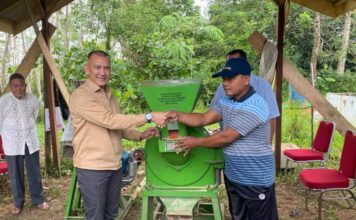 Tingkatkan Produktivitas Budidaya Ikan di Natuna Melalui Bantuan Mesin Pembuat Pakan
