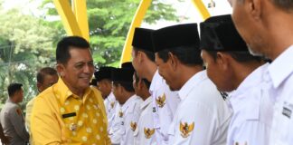 Hadiri Pengukuhan Apdesi Kabupaten Karimun, Ini Harapan Gubernur Ansar