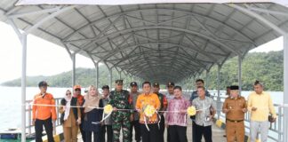 Gubernur Ansar Resmikan Pelabuhan Penumpan Regional Kuala Maras