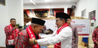 Bupati Eka Putra Lepas Keberangkatan 48 Jamaah Umrah ke Tanah Suci Makkah