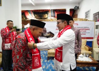 Bupati Eka Putra Lepas Keberangkatan 48 Jamaah Umrah ke Tanah Suci Makkah