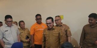 Didampingi Asisten, Bupati Eka Putra Kunjungi RSUD M Ali Hanafiah Batusangkar