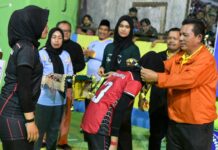 Gubernur Ansar Tutup Turnamen Bola Voli Kategori Putri U-23 Zona Kota Tanjungpinang