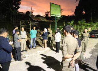 Jasman Tinjau Kondisi Penampungan Sampah Sementara di Tanjung Pauh
