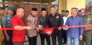 Selesai Direvitalisasi, Bupati Lingga M Nizar Resmikan Kantor Lurah Dabo