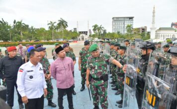 Gubernur Ansar Bersama Danrem 033/WP Cek Kesiapan Pasukan Pengamanan Pemilu 2024