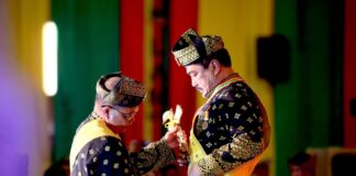 Wakapolri Komjenpol Drs. Agus Andrianto Diaunegari Gelar Adat Dato’ Seri Sakti Bhayangkara Utama Oleh LAM Kepri