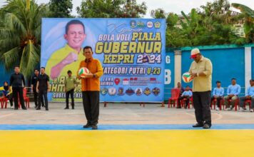 Gubernur Ansar Buka Kejuaraan Bola Voli Putri U-23 di Karimun