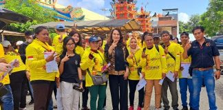 Cen Sui Lan Bagi-bagi Berkah Imlek kepada Masyarakat Kepri