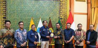 Upaya Meningkatkan SDM Anak Lokal, Gubernur Ansar Usul Pendidikan Migas Sebagai Bentuk CSR