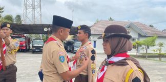 Danlanal Ranai Lantik Anggota Pramuka Saka Bahari Tahun 2024