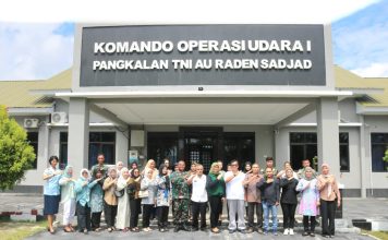Sinergi TNI AU dan BRGM Rehabilitasi Lahan Pesisir, Kelompok Tani Tucano Jaya Lanud RSA Natuna Melestarikan Mangrove